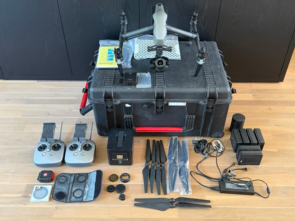DJI Inspire 2 x7 zenmuse- dual contr.-8 accu's-peli case, Refurbished, DJI, Professionele drone, 1 tot 5 kilometer