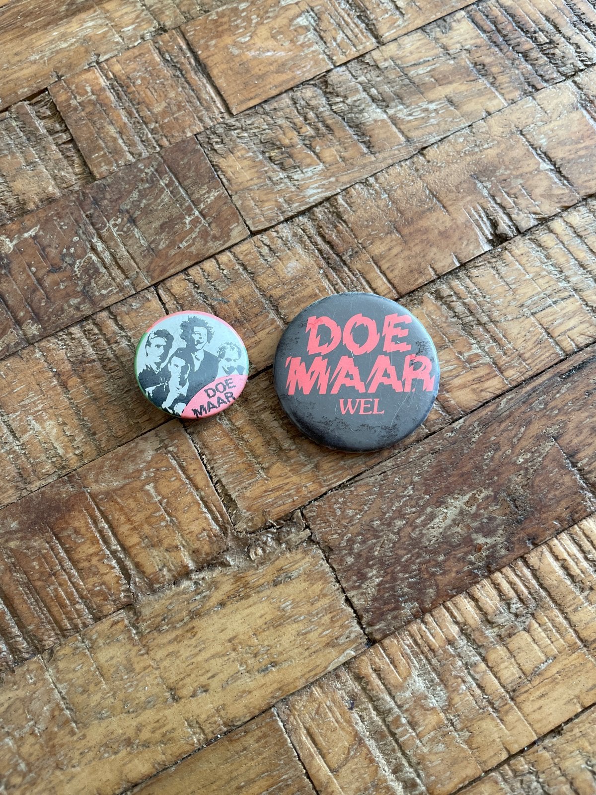 Doe Maar Buttons - Set van 2, Verzamelen, Speldjes, Pins en Buttons, Ophalen, Gebruikt, Overige onderwerpen, Button