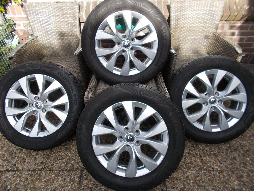 RENAULT CAPTUR 17 INCH VANAF BOUWJAAR 2020, Ophalen, 215 mm, Banden en Velgen, 17 inch