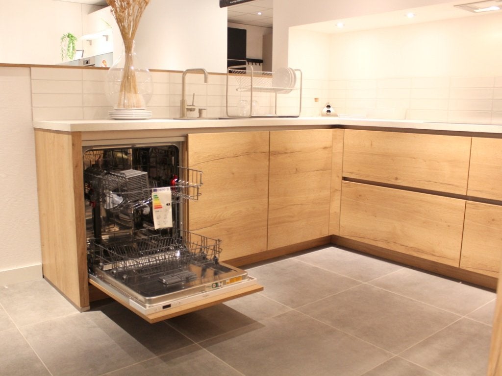 AF15 – Nobilia Stromboli U-keuken in Decor Eiken Sierra, Ophalen, Overige kleuren, Waldstraße 53-57, 33415 Verl  Duitsland, Overige typen