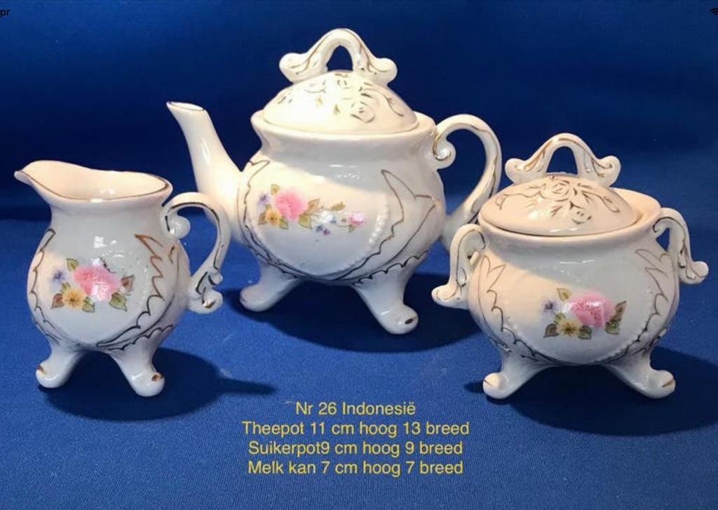 Decoratief Porseleinen Mini Servies - nr 26, Ophalen