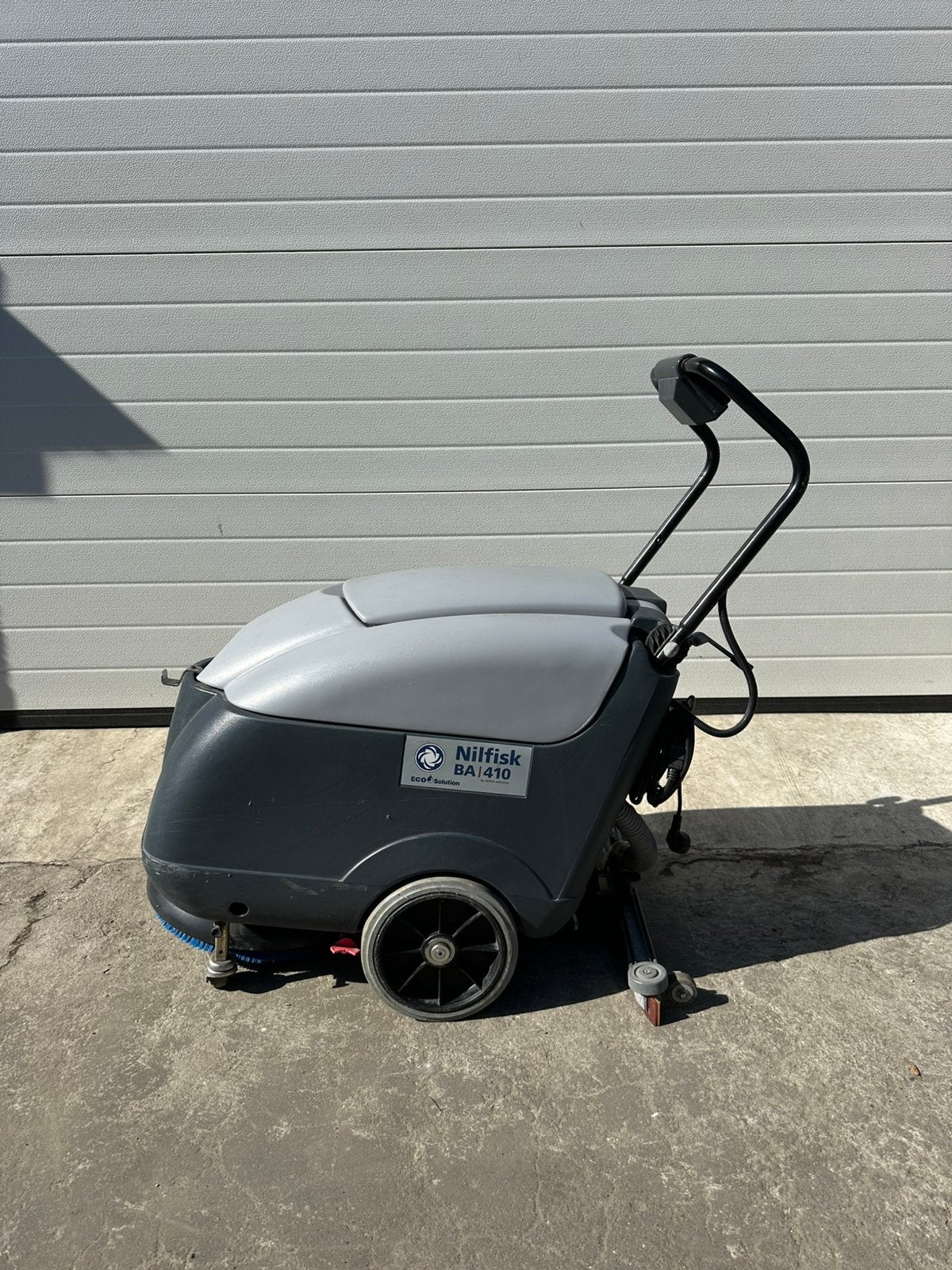 Schrobzuigmachine Nilfisk BA410 – Volledig Gereviseerd, Huis en Inrichting, Schoonmaakartikelen, Ophalen of Verzenden, Overige typen