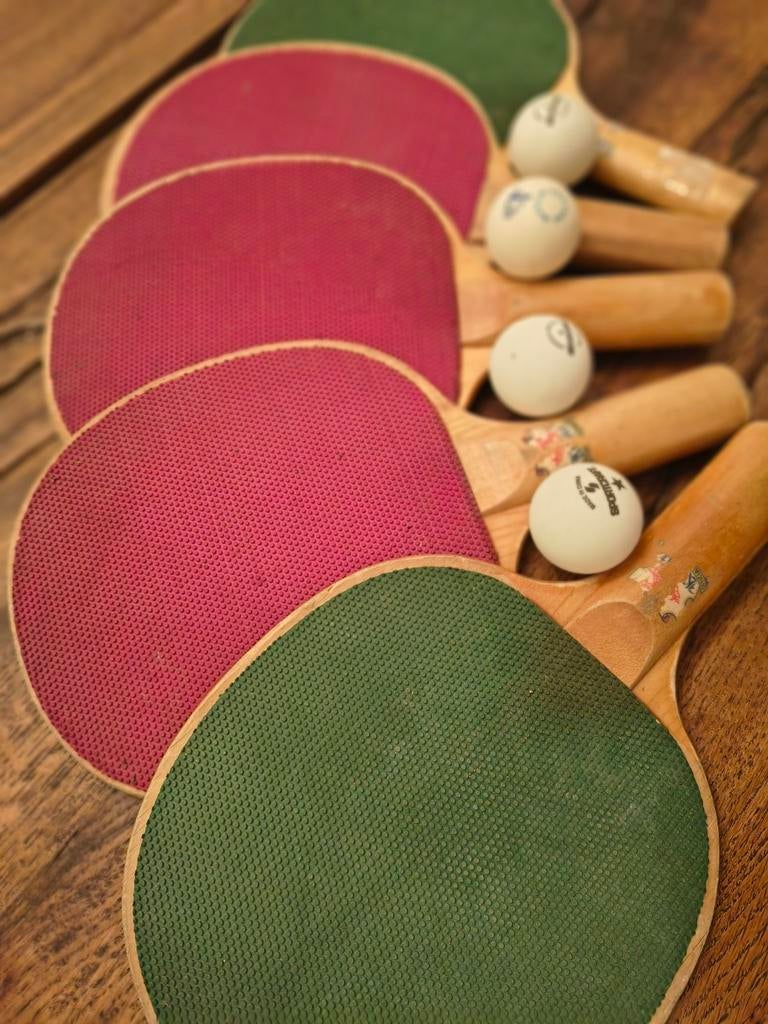 5x Knight USA 'Hardbat' Tafeltennisbats + 6 Vintage Ballen, Sport en Fitness, Tafeltennis, Ophalen of Verzenden, Gebruikt, Net, Batje(s) of Balletje(s)