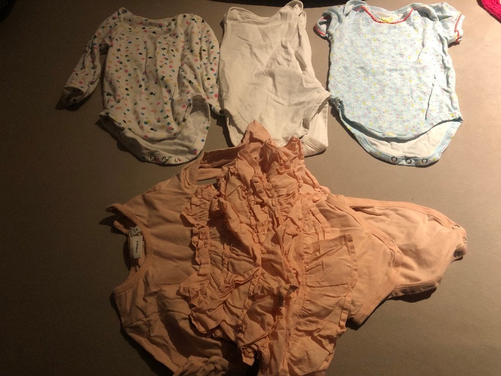 babykleertjes 74, Ophalen of Verzenden, Zo goed als nieuw, Meisje, Broekje