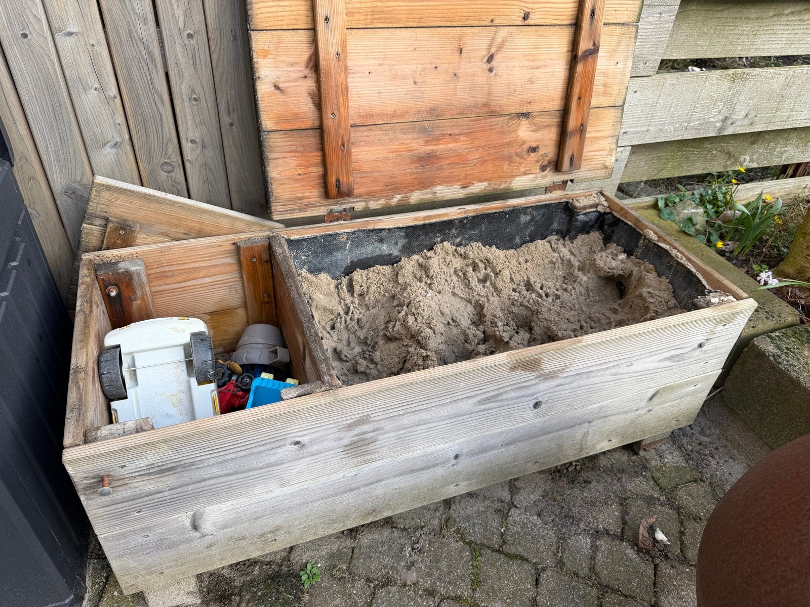 Zandbak met wieltjes - Gratis af te halen, Kinderen en Baby's, Speelgoed | Buiten | Zandbakken, Ophalen, Gebruikt