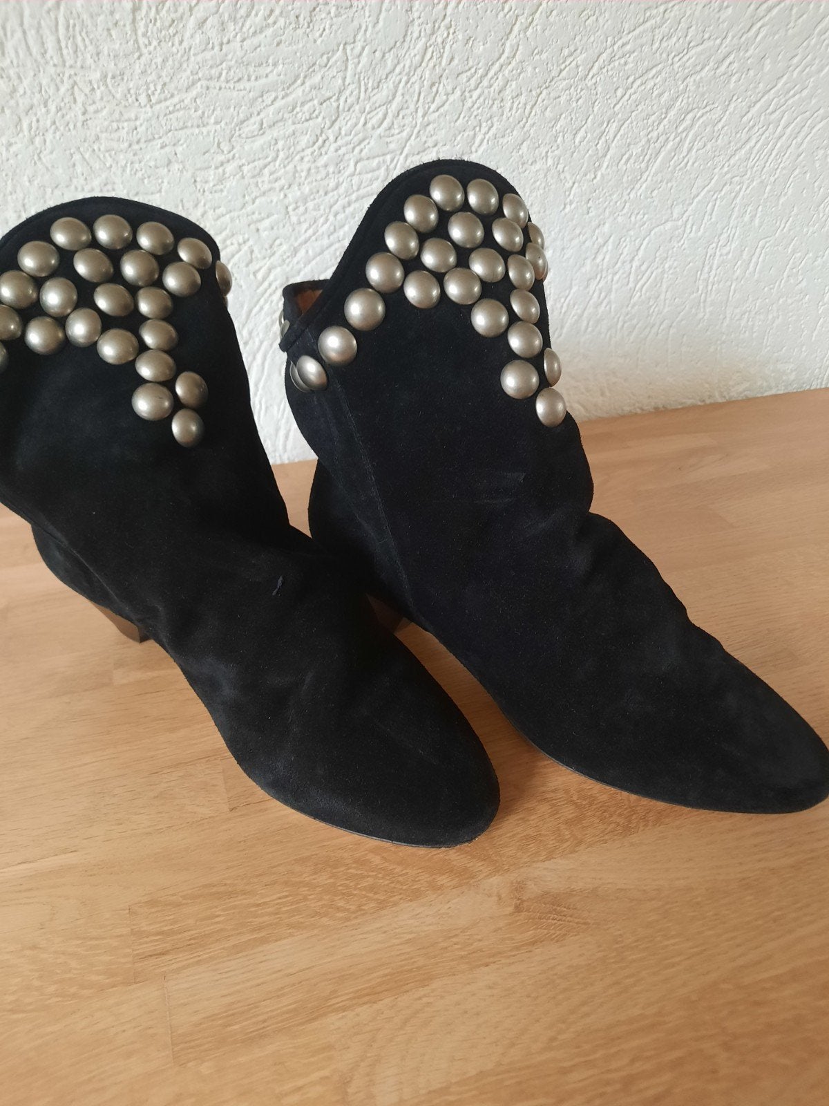 Isabel Marant Doey, enkellaars met studs, zwart leer, mt 37., Isabel Marant, Zwart, Lage of Enkellaarzen, Ophalen of Verzenden