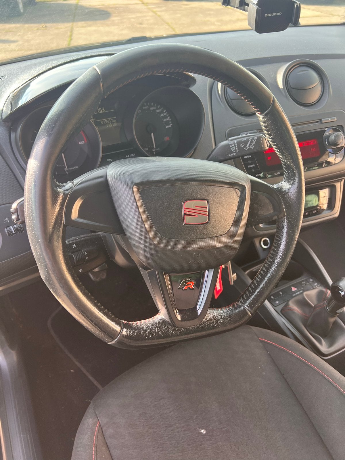 Seat Ibiza FR 2.0 TDI 105KW 2011 Zwart, Auto's, Voorwielaandrijving, Euro 5, Stof, 1145 kg