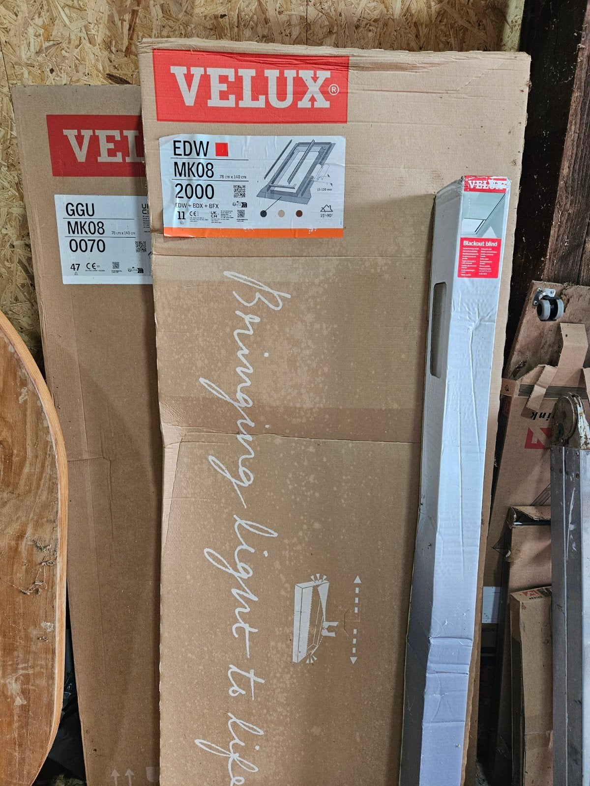 Velux Dakraam GGU MK08 0070 met gootstukken en gordijn, Doe-het-zelf en Verbouw, Glas en Ramen, Ophalen of Verzenden, Nieuw, Minder dan 80 cm