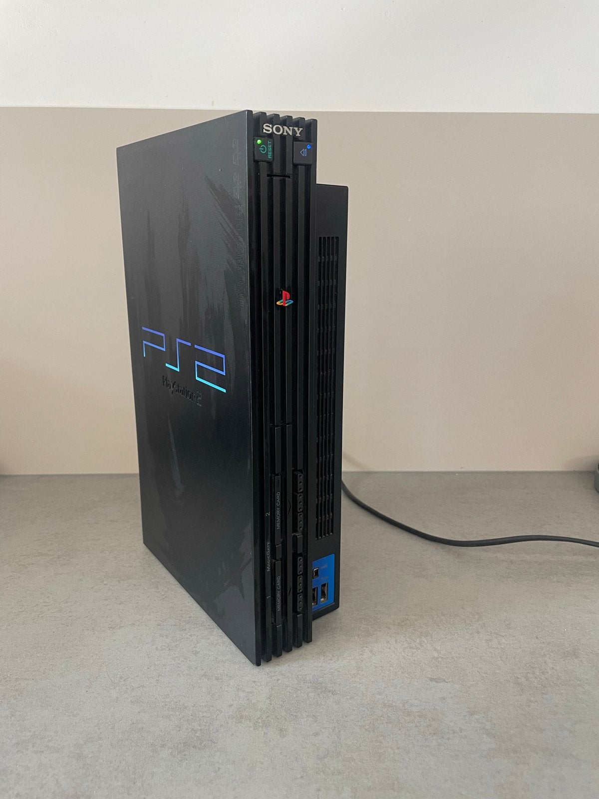 PlayStation 2 Bundel: Games, Stuur, Microfoons, Def Jam NY, Avontuur en Actie, Gebruikt, Vanaf 18 jaar, Eén computer