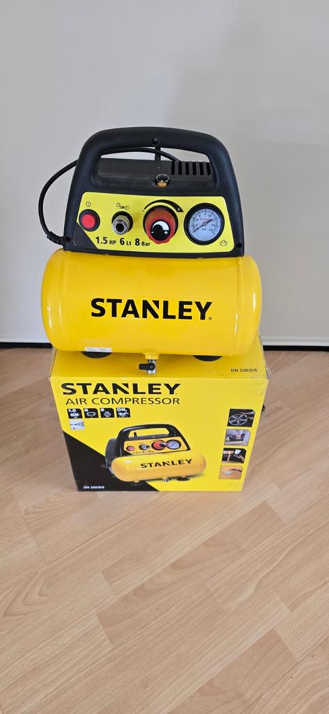 Stanley, Doe-het-zelf en Verbouw, Compressors, Minder dan 25 liter, Ophalen of Verzenden, Zo goed als nieuw, Minder dan 200 liter/min