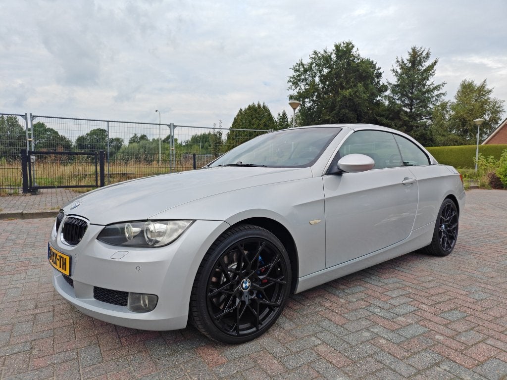 BMW 3-Serie 3.0 I 335 High Executive Cabrio AUT 2007 Grijs, Auto's, Automaat, Achterwielaandrijving, Zwart, Cabriolet