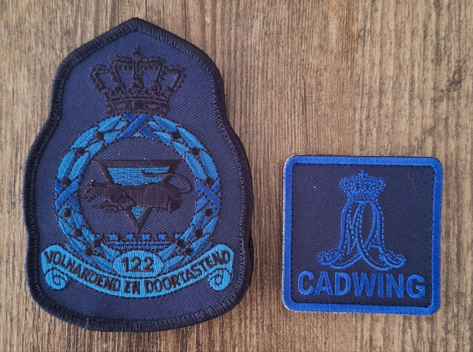 emblemen KMA 122 Sqn ongedragen, Ophalen of Verzenden, Luchtmacht, Nederland, Embleem of Badge