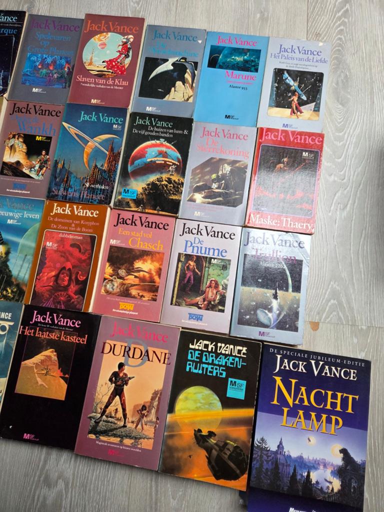 24x Jack Vance boeken, Boeken, Ophalen of Verzenden, Gelezen