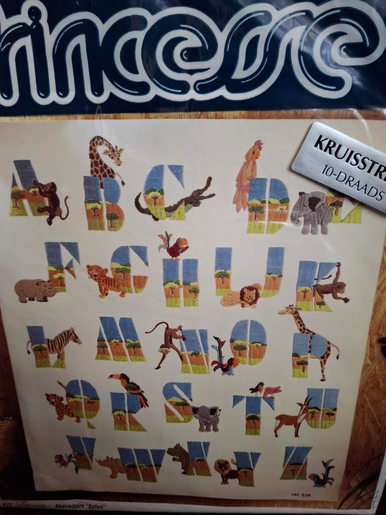 ABC -safari, Ophalen of Verzenden, Nieuw, Borduurpakket