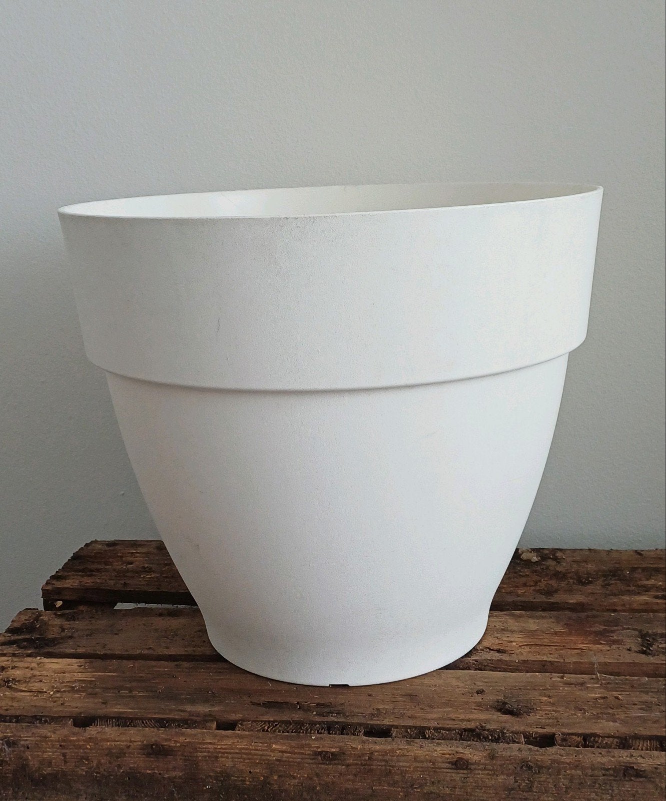Witte kunststof plantenpot van elho, Kunststof, Gebruikt, Rond, Minder dan 40 cm