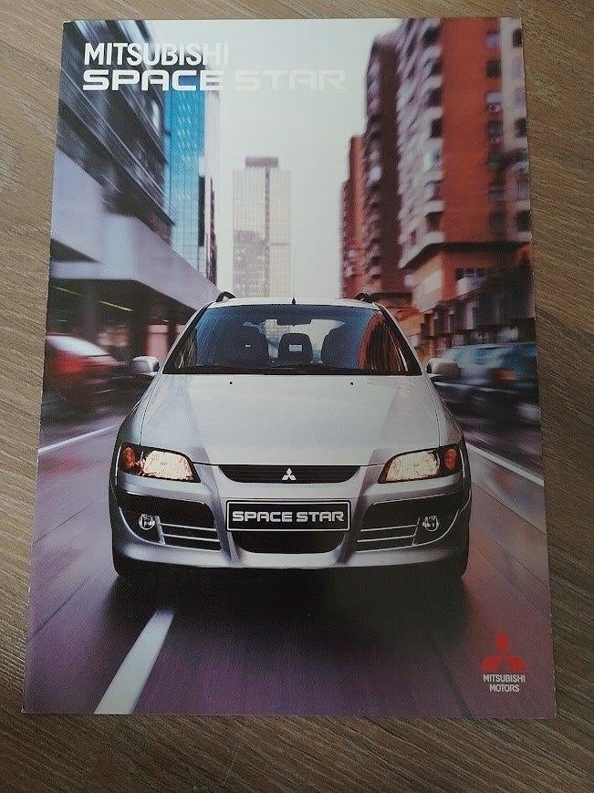 Mitsubishi Space Star autofolder 2002, Ophalen of Verzenden, Nieuw, Mitsubishi