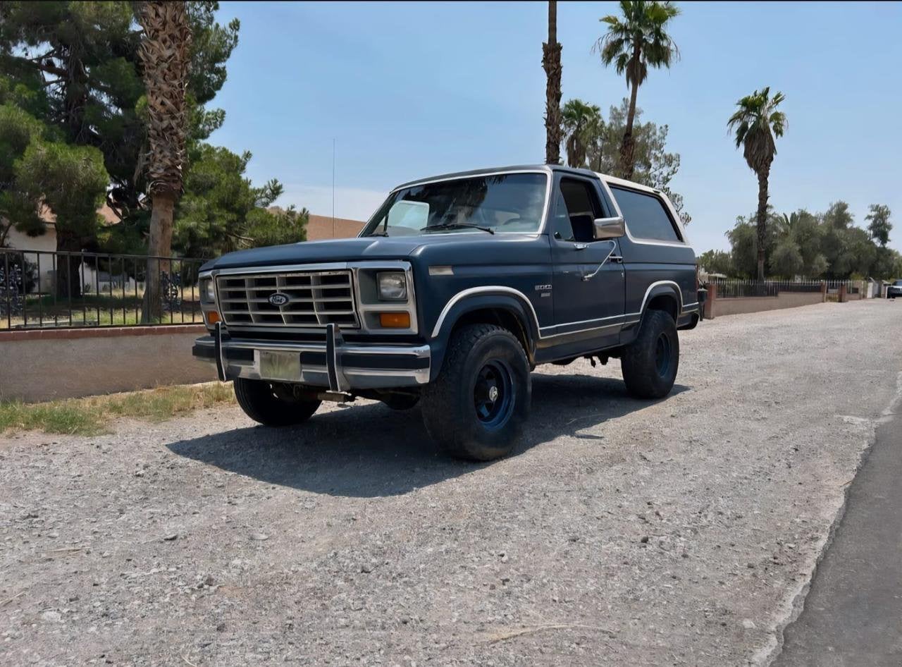 Ford Bronco XLT (bj 1986, automaat), Auto's, Automaat, Blauw, Bedrijf, 5 stoelen