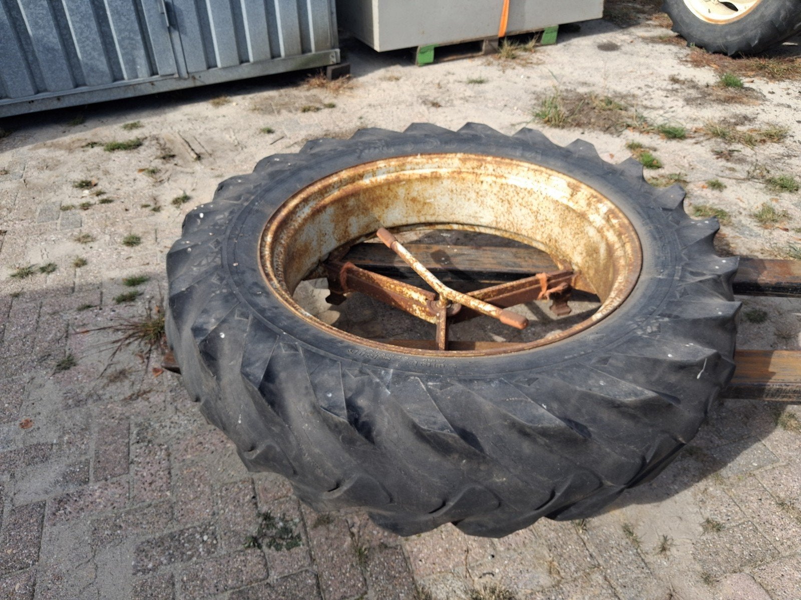 Tractorband met velg 13.6-36, 6 Ply Rating, Ophalen of Verzenden, Gebruikt