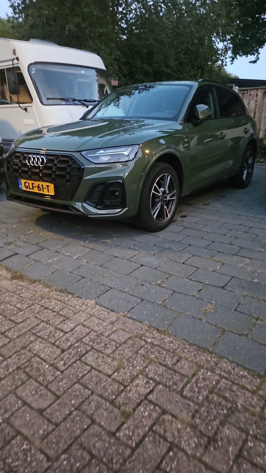 Audi Q5 50 Tfsi e 299pk Pano  S Tronic Quattro 2021 Groen, Auto's, Automaat, Dealer onderhouden, Zwart, Vierwielaandrijving