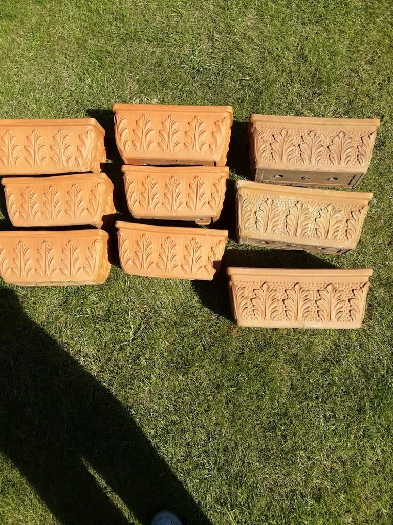 9 bloembakken, Tuin en Terras, Bloempotten, Ophalen, Rond, Zo goed als nieuw, Aardewerk