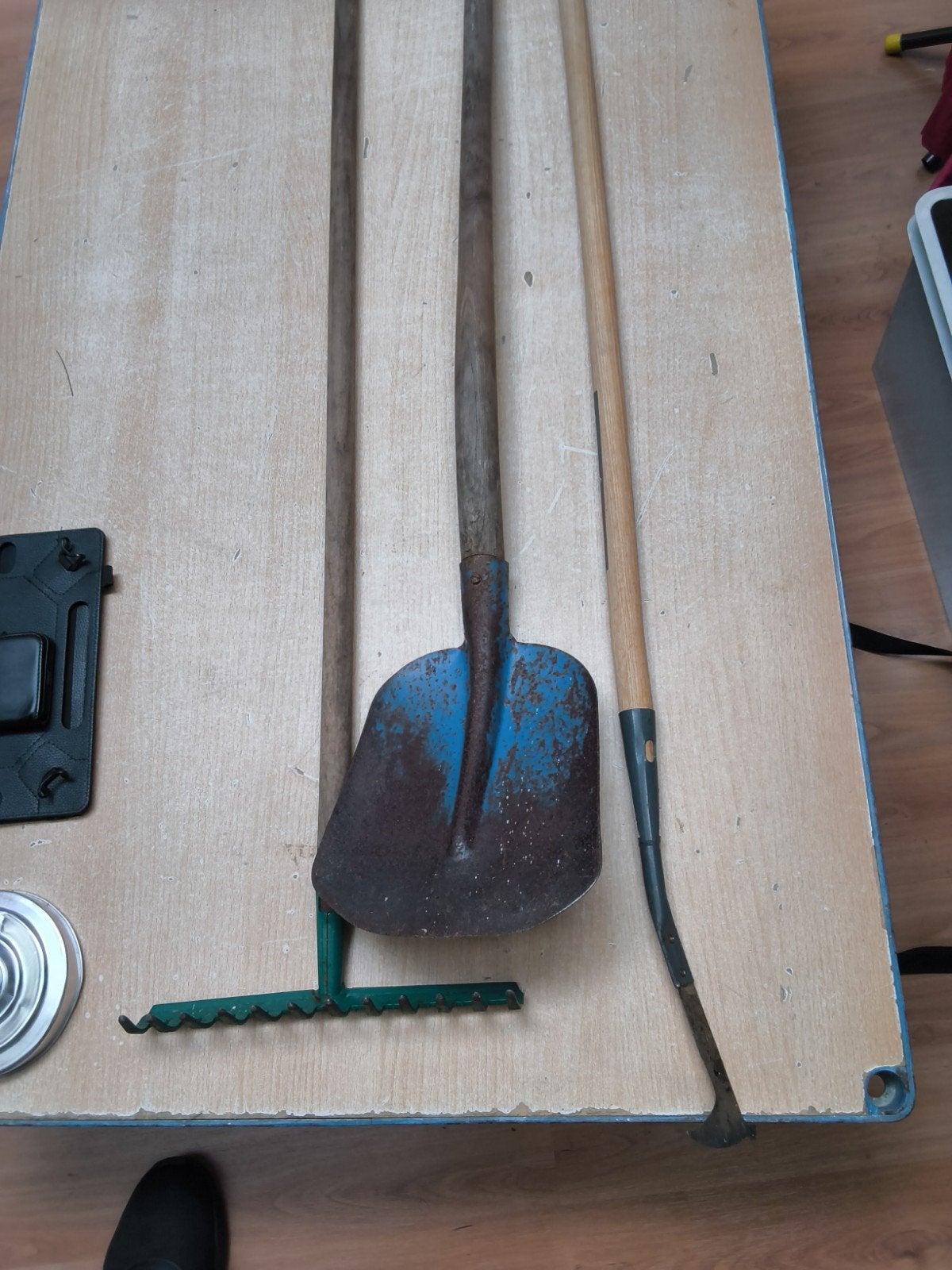 Diverse tuingereedschap: hark, schop en schoffel, Ophalen of Verzenden, Gebruikt, Hark