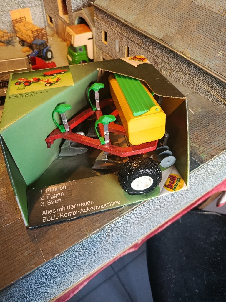 Bull Farmer Vintagezaaimachine combinatie uit 1980, Ophalen of Verzenden, Gebruikt, Overige typen, Overige merken