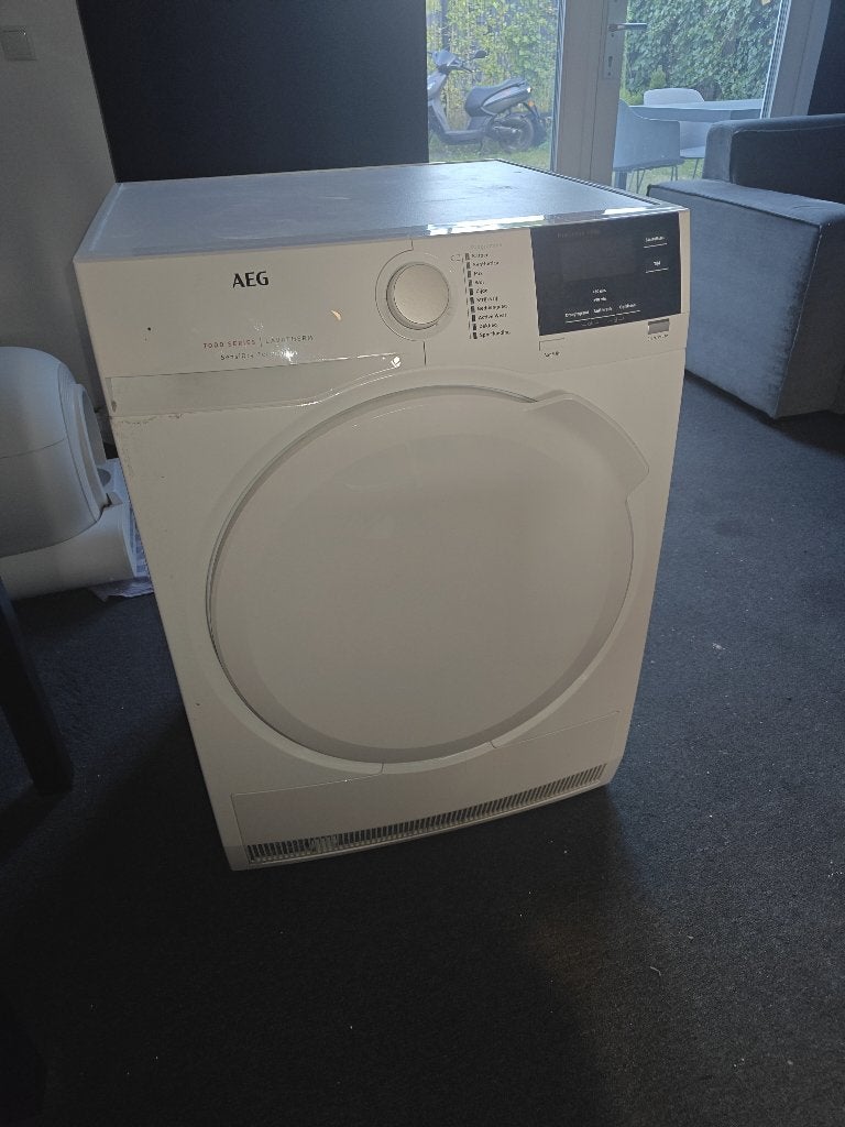 DEFECT AEG Wasdroger 7000 Series, Witgoed en Apparatuur, Ophalen, 6 tot 8 kg, Voorlader, Niet werkend