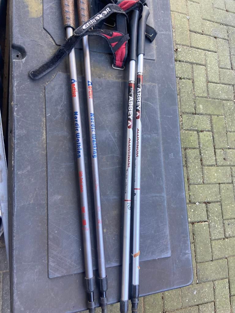 Nordic Walking stokken en wandelstokken per set 9.95, Sport en Fitness, Bergsport en Wandelen, Ophalen, Gebruikt, Wandelstok