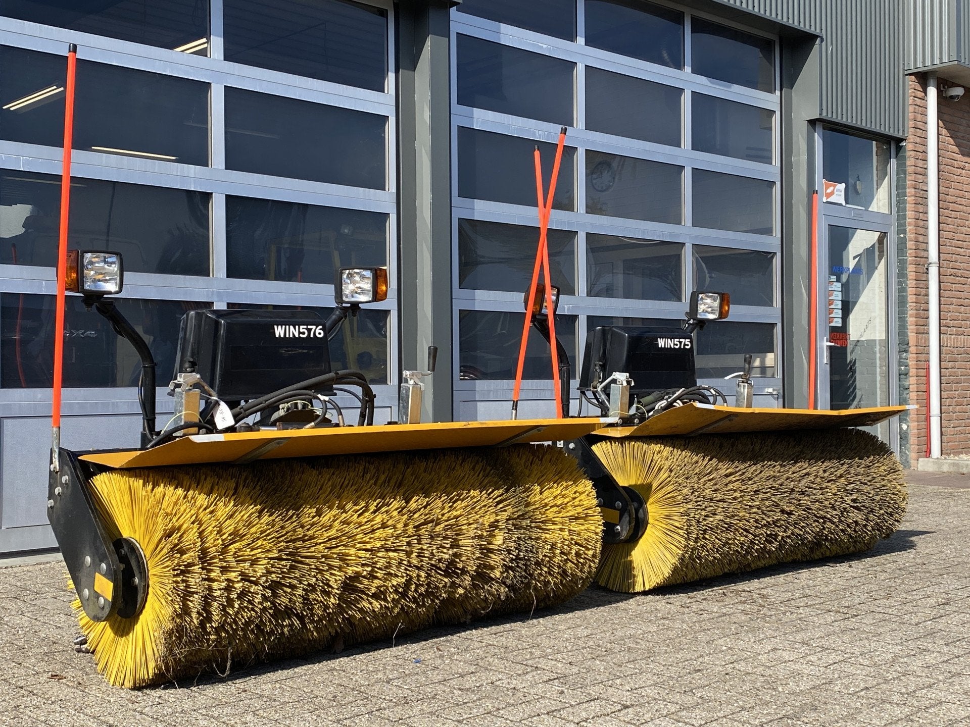 Schuitemaker HF 1700 MFB Veegborstel Veegmachine Rolbezem Sn, Dani Autobedrijven B.V., Verkoop@daniautomobielen.nl, Ootmarsumseweg 110
7665SE  ALBERGEN, NL
