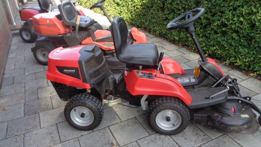 wegens inruil 3x husqvarna frontmaaiers komen zo uit het wer, Ophalen, Gebruikt, Husqvarna, Nederland