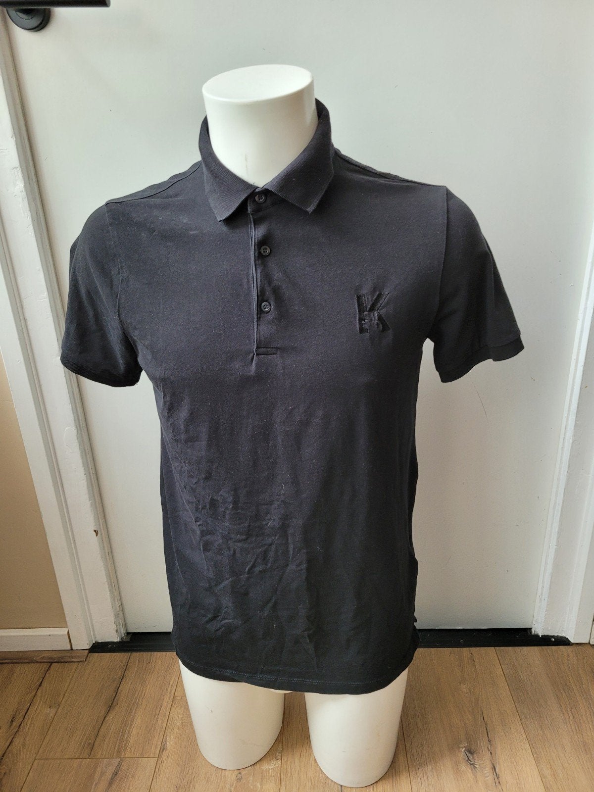 Nette zwarte Karl Lagerfeld polo maat M, Maat 48/50 (M), Zwart, Ophalen of Verzenden, Zo goed als nieuw