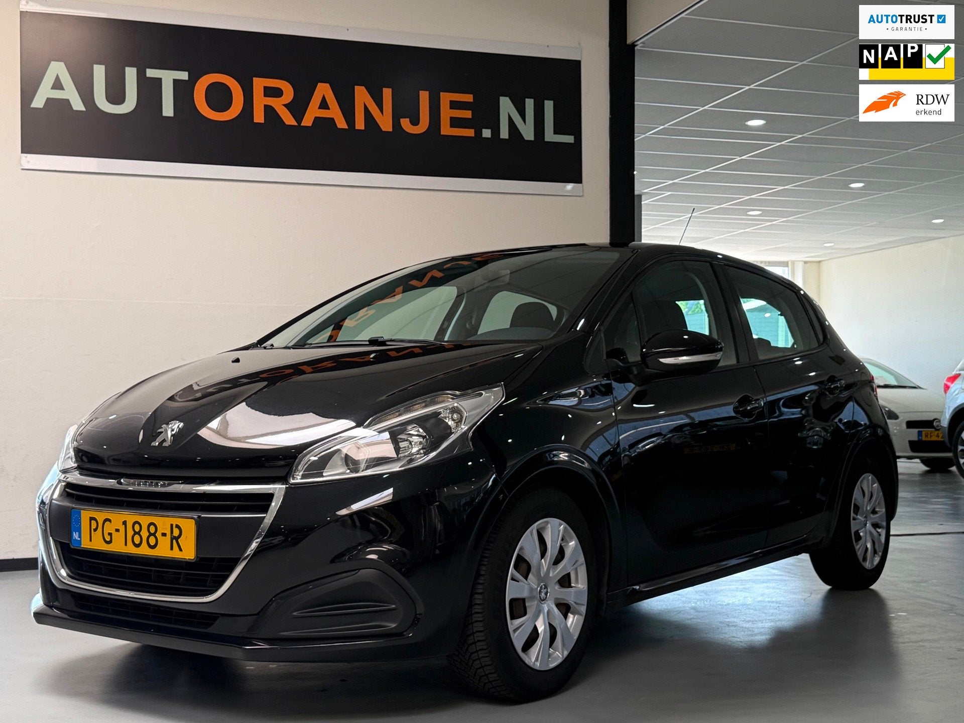 Peugeot 208 1.2 PureTech Active-Airco-Navi-Cruise Control-NA, Auto's, Peugeot, Gebruikt, 1199 cc, 82 pk, Origineel Nederlands