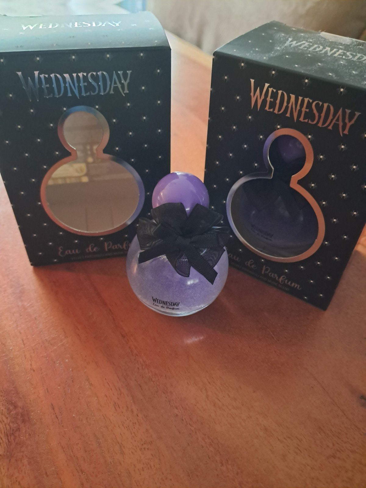 2 voor 9.95 Wednesday Eau de Parfum - Velvet Patchouli & Mu, Ophalen of Verzenden, Nieuw