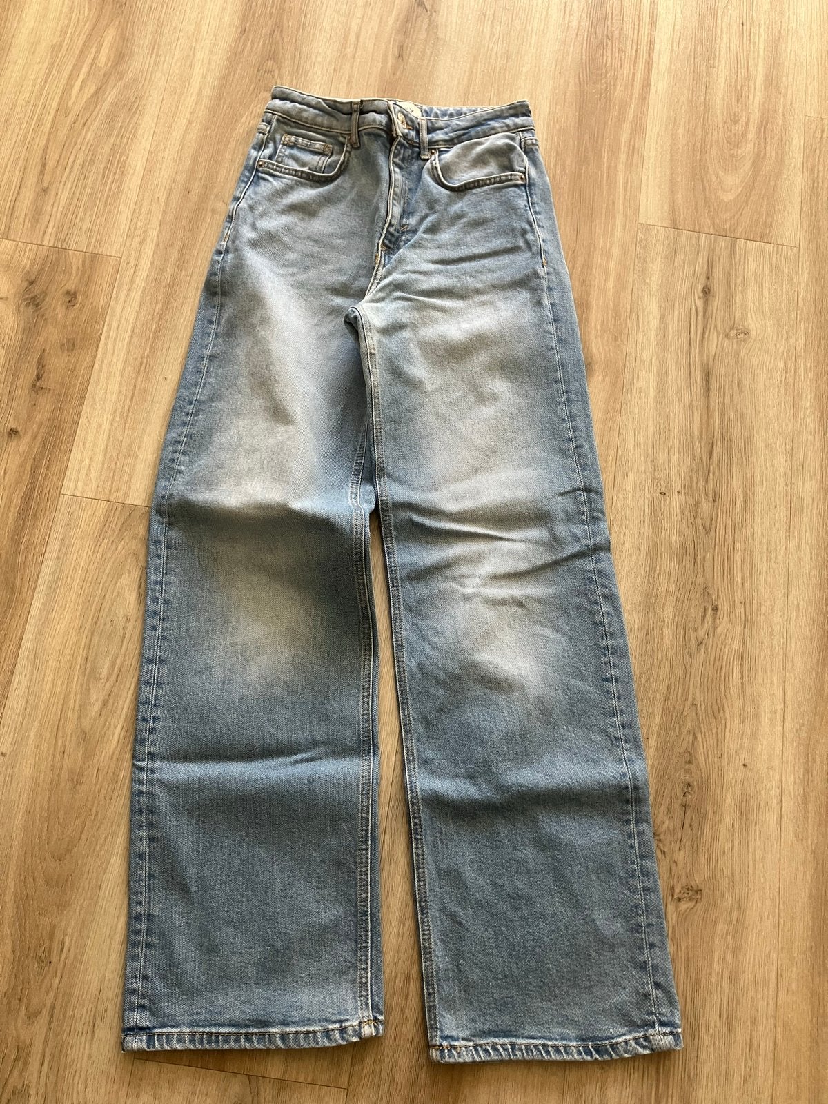 ONLY flared jeans maat 25 lengte 32 lichtblauw, Ophalen, Gedragen, Blauw, W27 (confectie 34) of kleiner