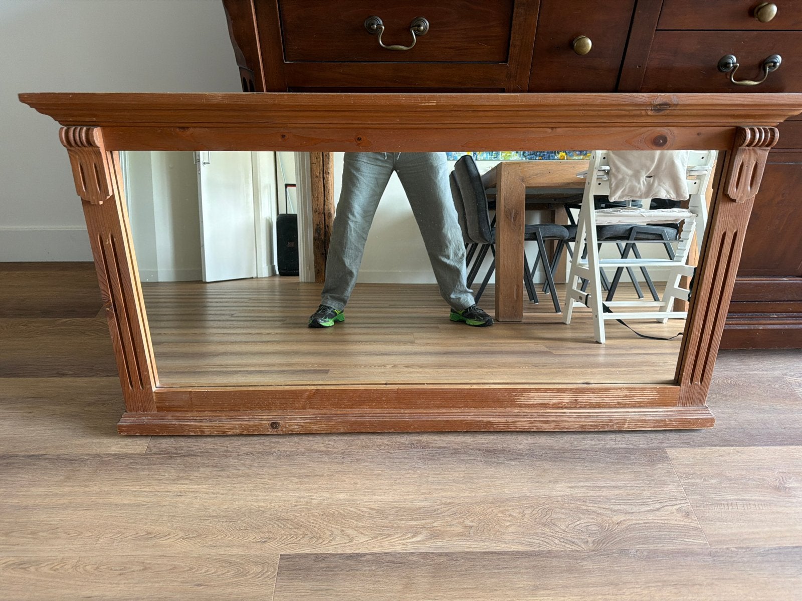 Houten spiegel met sierlijke lijst - 140x70cm, Ophalen, Rechthoekig, 100 tot 150 cm, Minder dan 100 cm