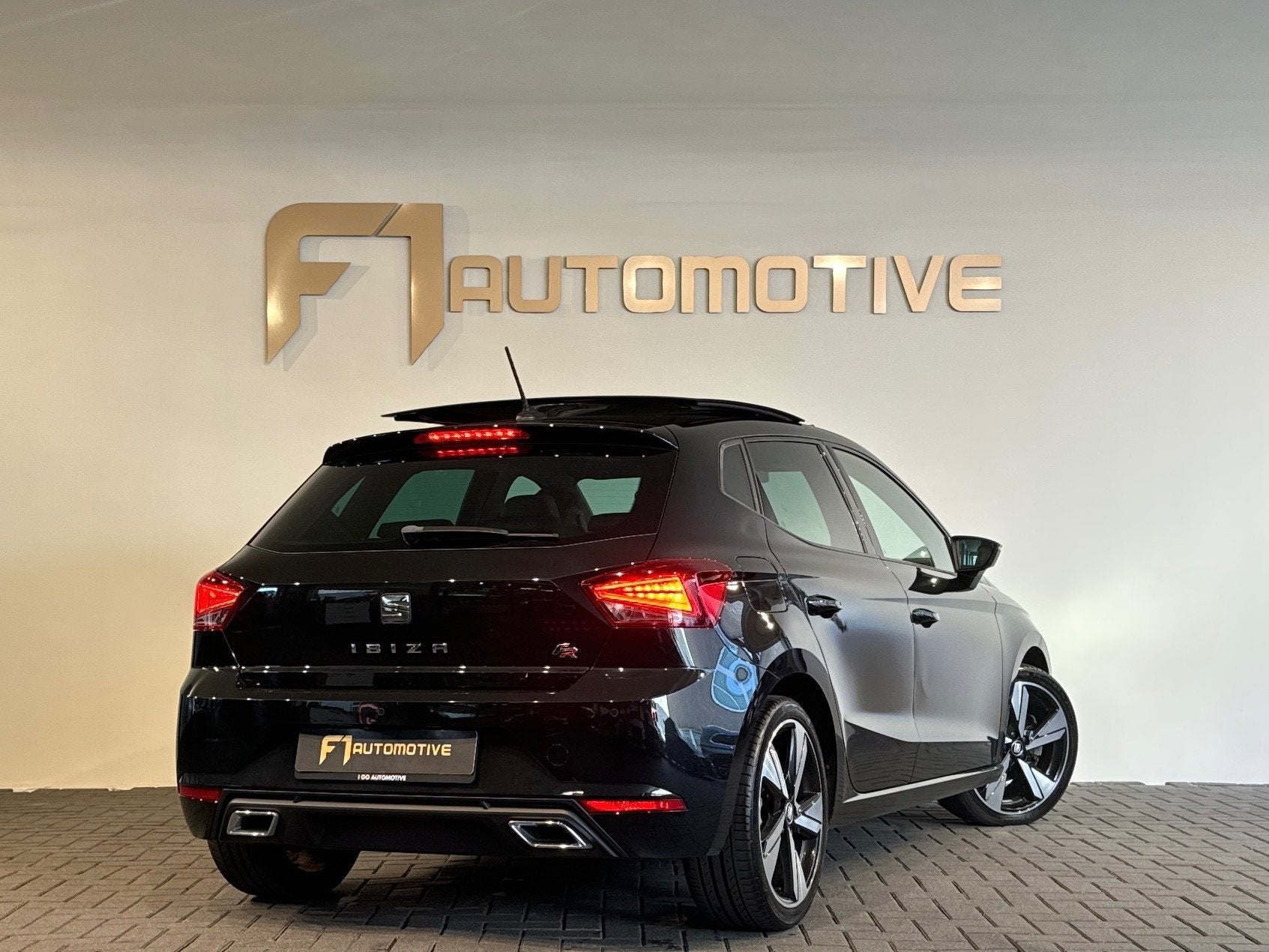 Seat Ibiza 1.0 TSI FR Business Intense Pano|Beats|Keyless, Auto's, Dealer onderhouden, Gebruikt, 580 kg, 1072 kg
