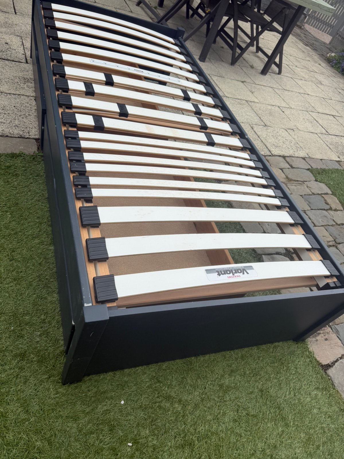 Eenpersoons bed met lades gratis, Huis en Inrichting, Ophalen, Zo goed als nieuw, Eenpersoons, 90 cm