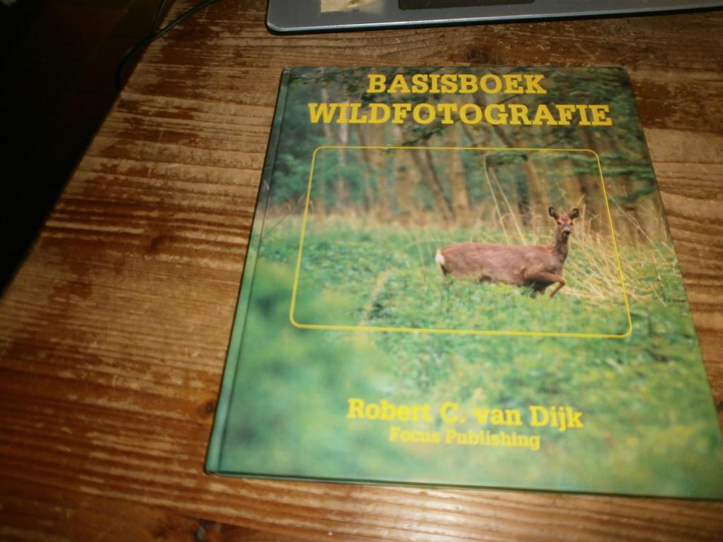 jacht basisboek wildfotografie met fotogeweer bouwtekening, Boeken, Ophalen of Verzenden, Nieuw, Overige onderwerpen