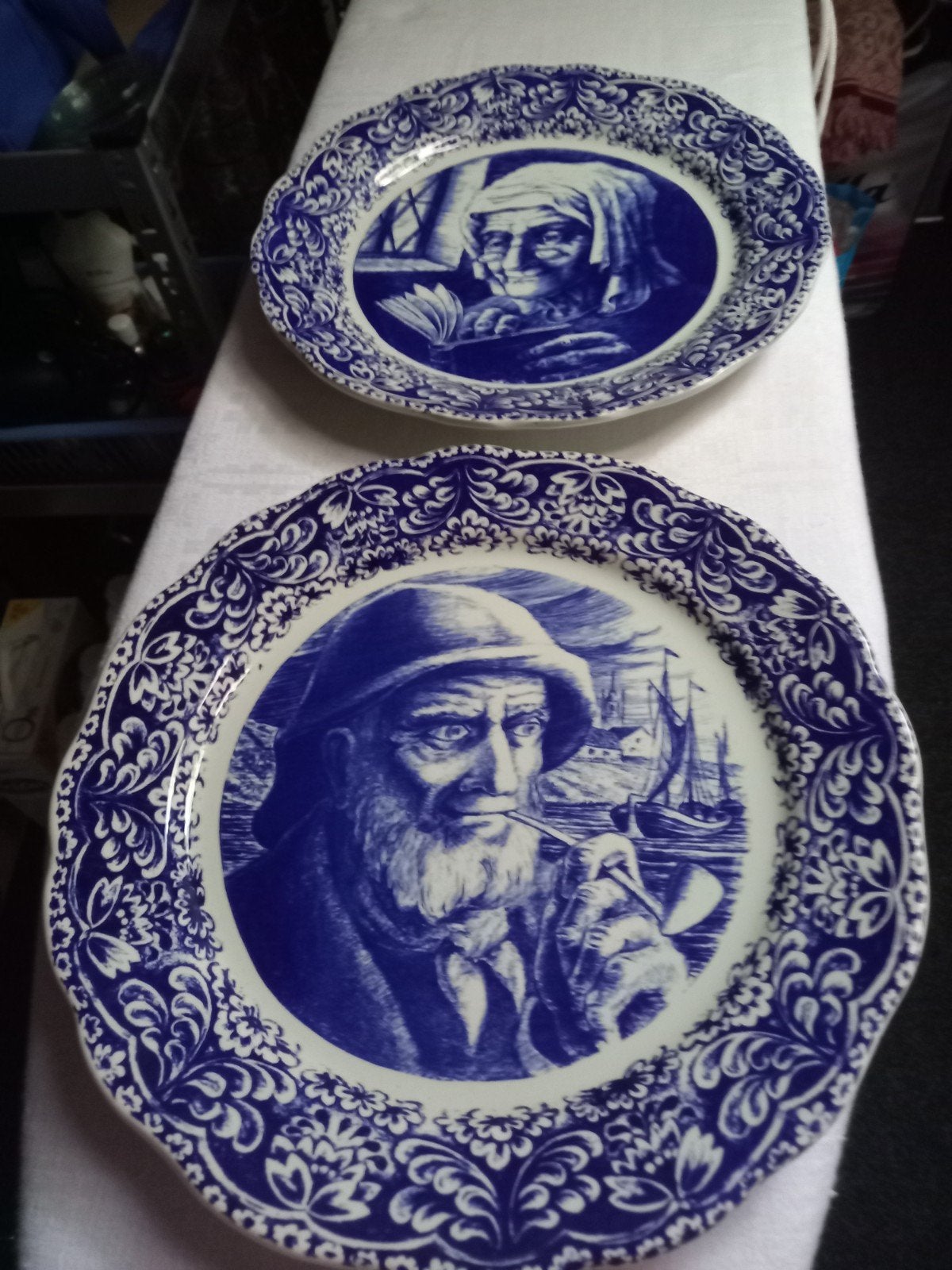 twee mooi wandborden doorsnede 34cm, Ophalen