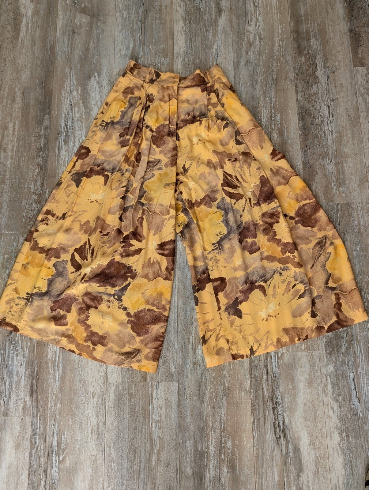 Vintage broek - rok. Maat 38, Kleding | Dames, Maat 38/40 (M), Ophalen of Verzenden, Zo goed als nieuw, Grijs