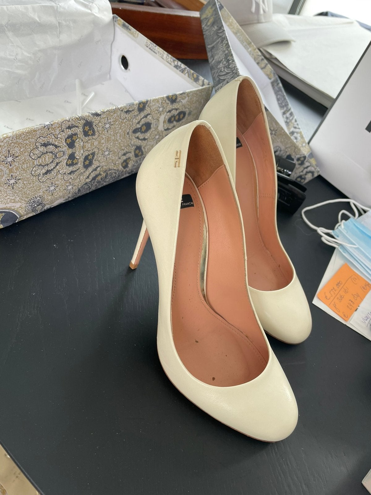 Elisabetta Franchi pump hak schoen crème wit maat 37, Kleding | Dames, Ophalen of Verzenden, Zo goed als nieuw, Wit