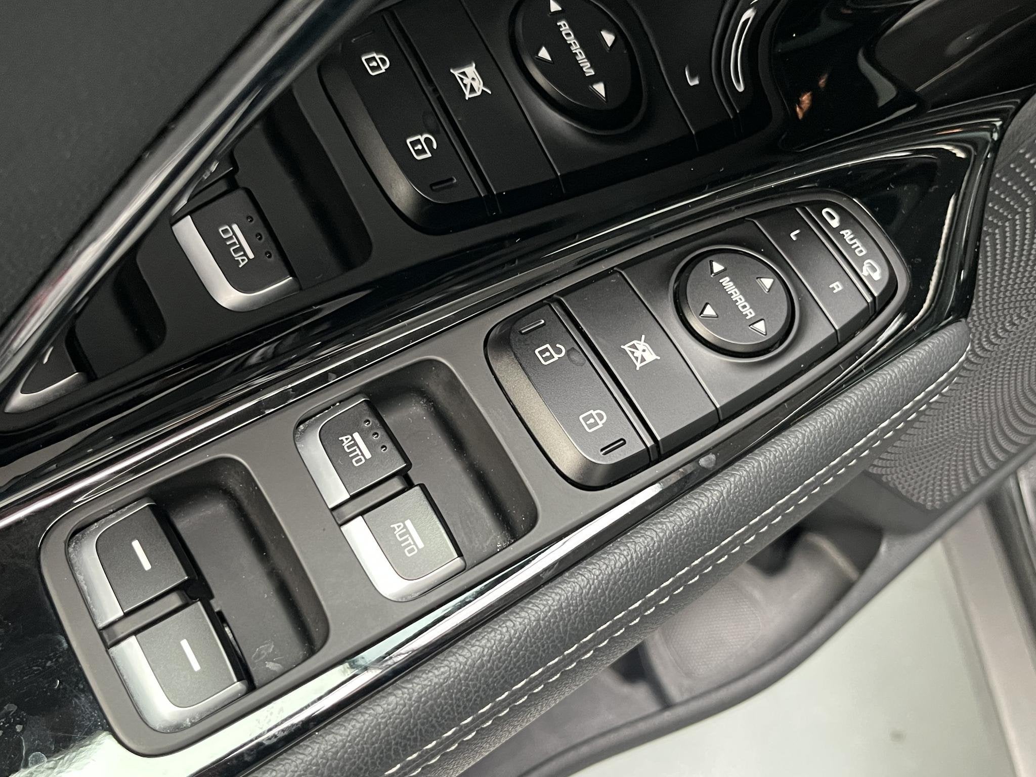 Kia Niro 1.6 GDi Hybrid DynamicLine, Auto's, Gebruikt, Euro 6, 2 kWh, Leder en Stof