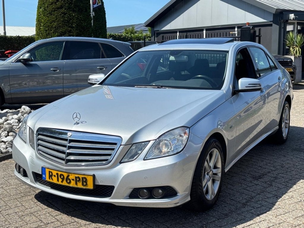 Mercedes-Benz E-Klasse E350 CGI Elegance 2009 Sedan Schuifda, Auto's, Automaat, Euro 5, Gebruikt, Bedrijf