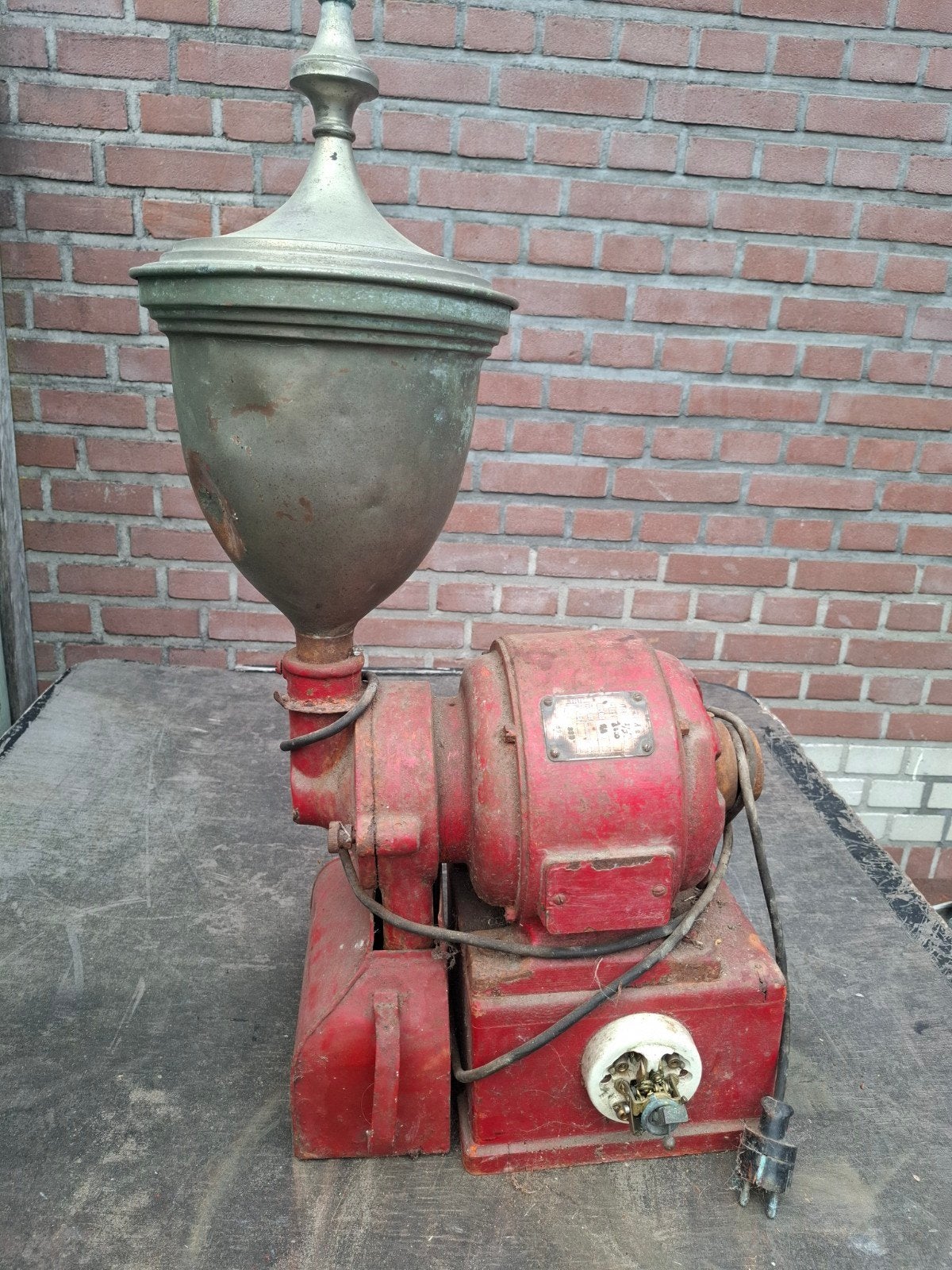 Antieke koffiemolen met motor - Decoratief object, Antiek en Kunst, Ophalen