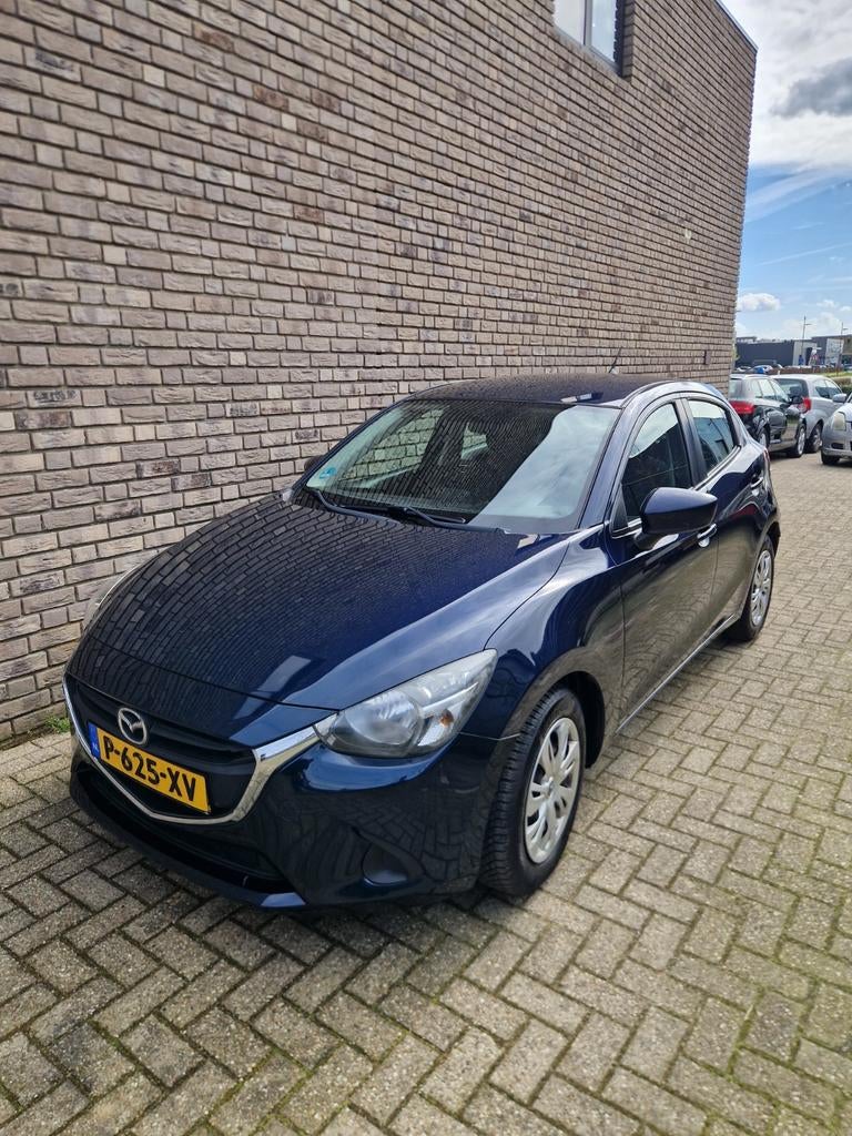 Mazda 2 1.5 66KW 5DRS 2016 Blauw, Auto's, Voorwielaandrijving, 31 €/maand, 4 cilinders, Blauw