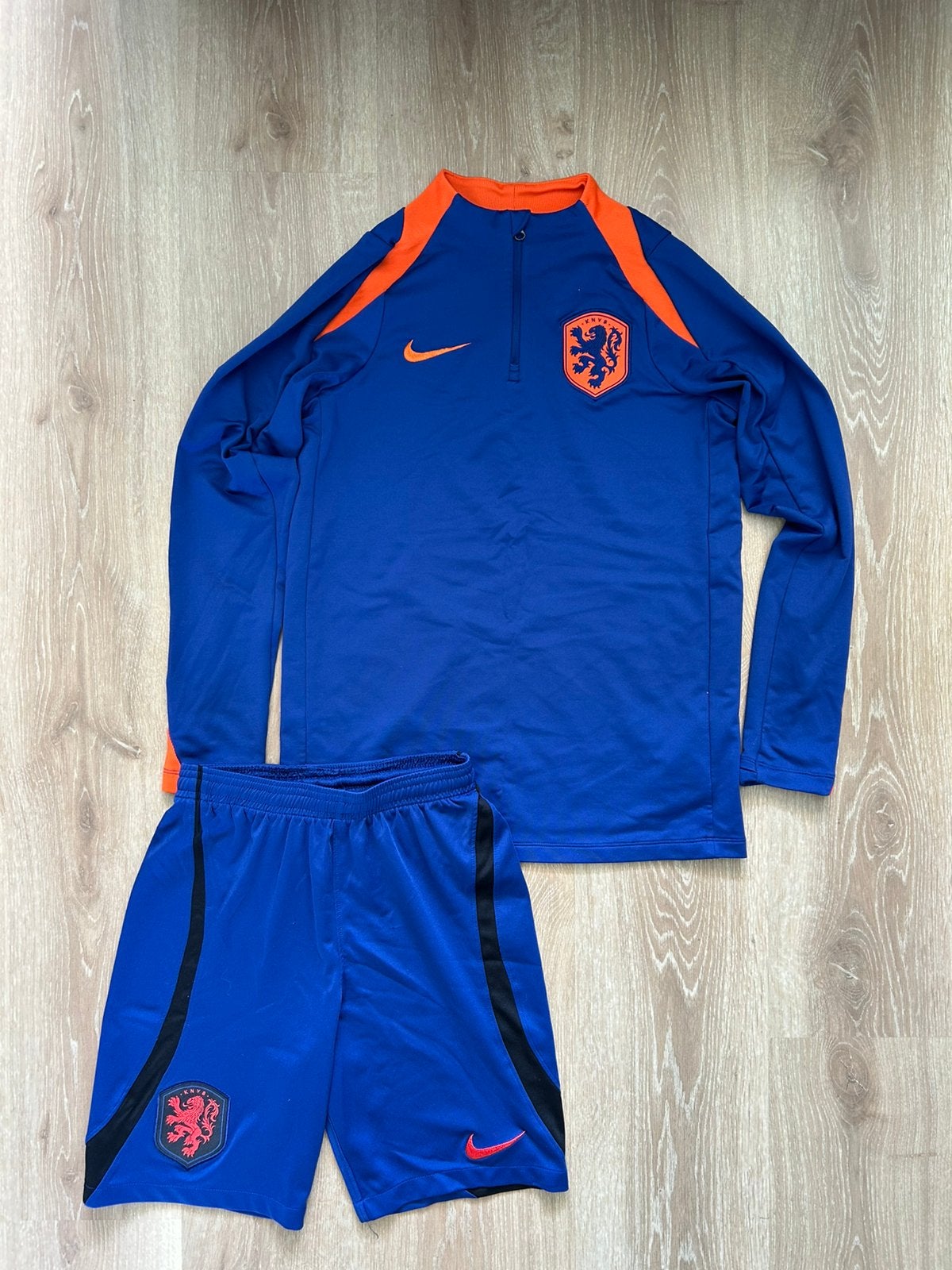 Nederlands elftal trainingsset Nike maat 158, Jongen of Meisje, Sport- of Zwemkleding, Ophalen of Verzenden, Zo goed als nieuw