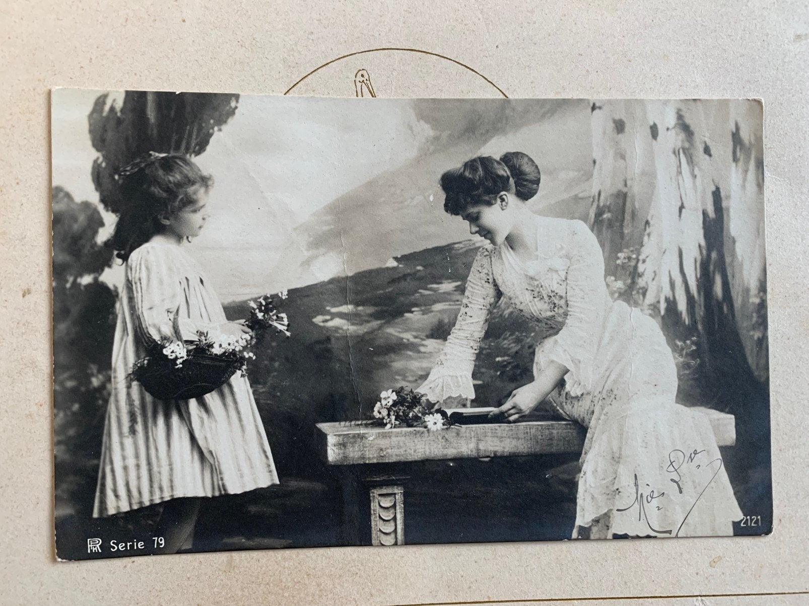 1906 Moeder en dochter (KK), Ophalen of Verzenden, Voor 1920, Gelopen, Kinderen