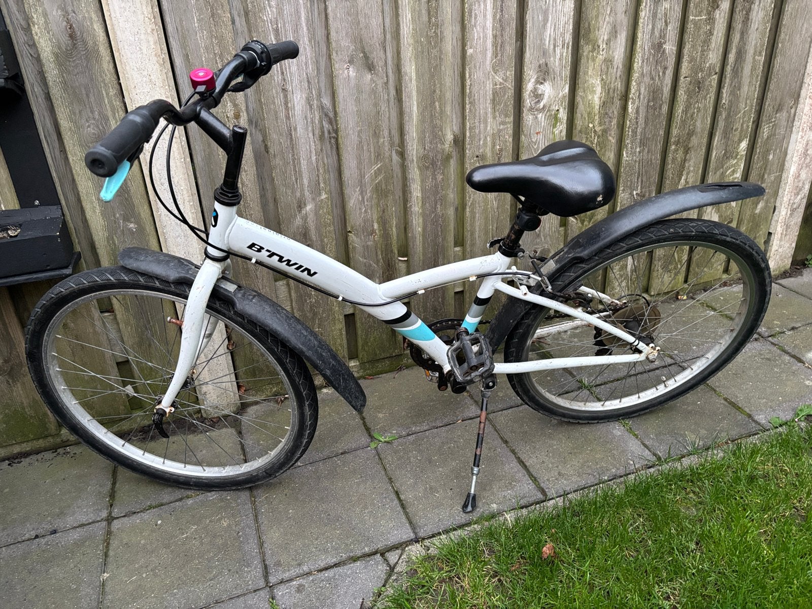Btwin mountainbike meisjes fiets, Fietsen en Brommers, 20 inch of meer, Gebruikt, Velgrem, Versnellingen
