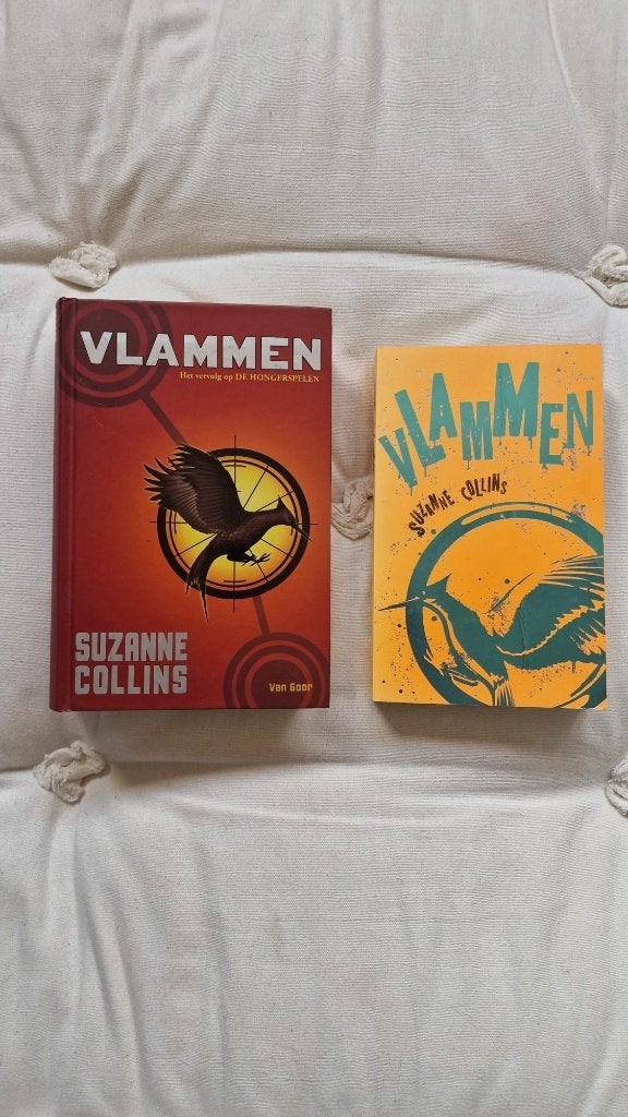 Vlammen (hongerspelen deel 2) - Suzanne Collins, Boeken, Ophalen of Verzenden, Gelezen