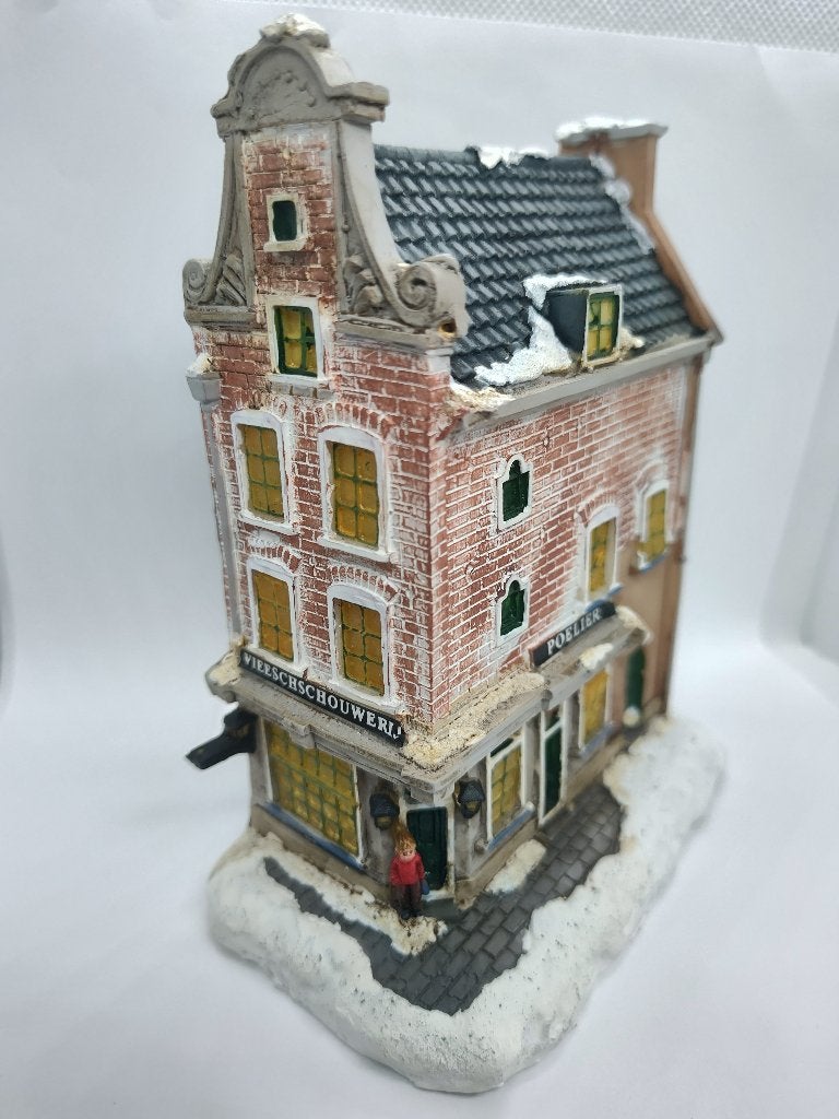 Kersthuisje Poelier Vleeschhouwerij Verlicht Miniatuur, Diversen, Ophalen of Verzenden, Gebruikt